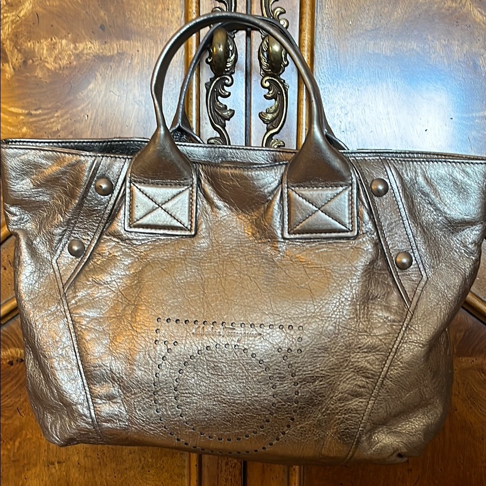 Salvatore Ferragamo handbag-price firm